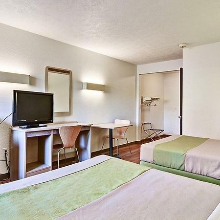 Economy Inn Pittsburgh Airport Moon Township エクステリア 写真
